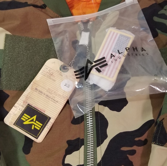 Alpha Industries L-2B Flex Flight Camo Jacket - Picture 2 of 3